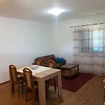 Apartment&rooms Hacienda Stelio *