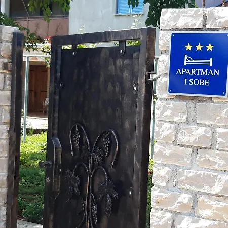 And Hacienda Stelio Apartment *