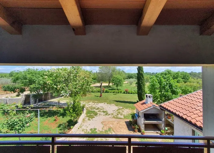 Apartment&rooms Hacienda Stelio