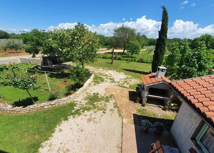 And Hacienda Stelio *