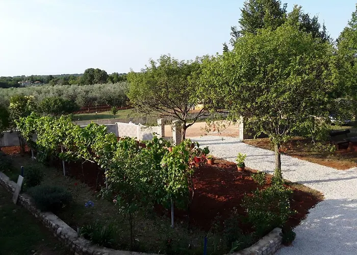 Apartment&rooms Hacienda Stelio