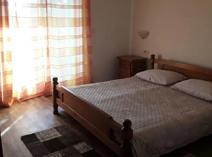 Apartment&rooms Hacienda Stelio
